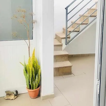 Nomad House Lanzarote A Haria
